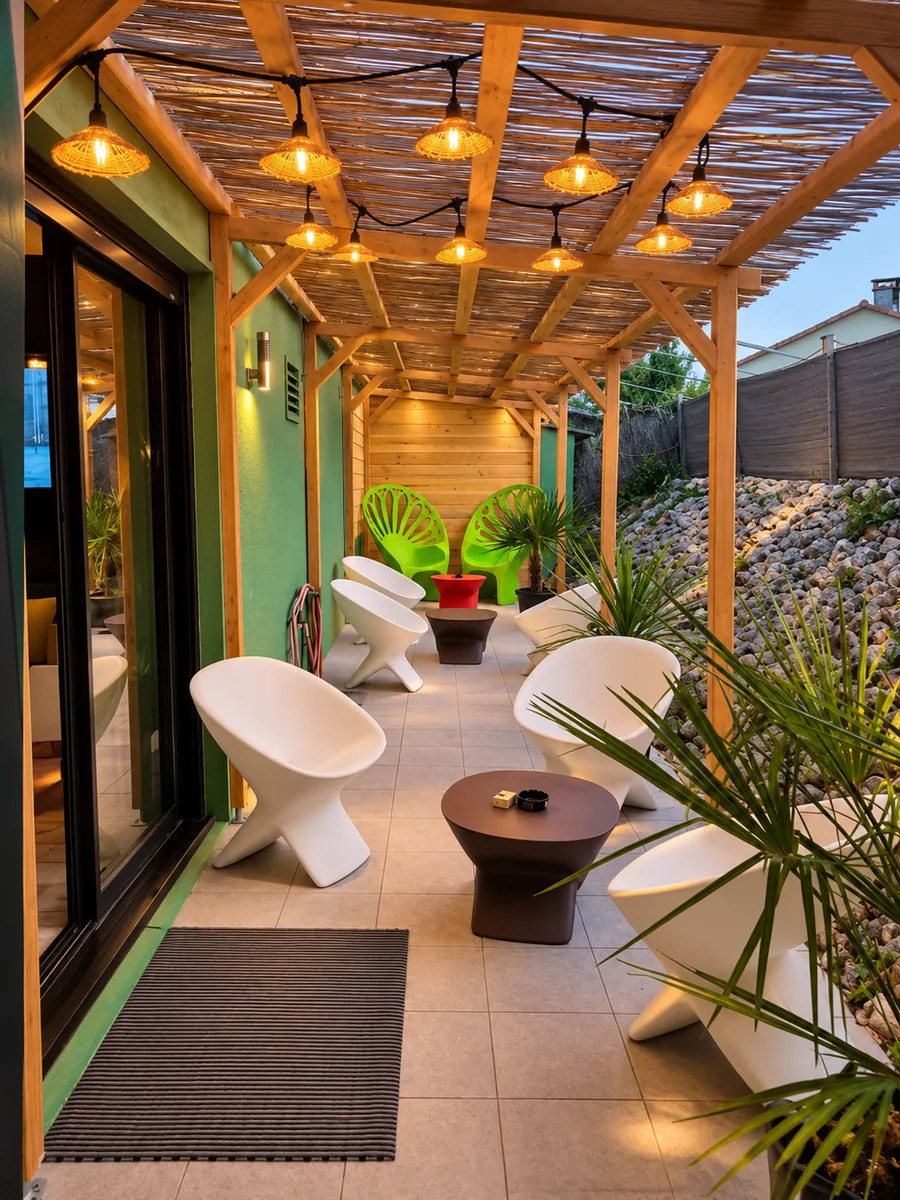 Terrasse d'été, Sauna Prado à La Couronne