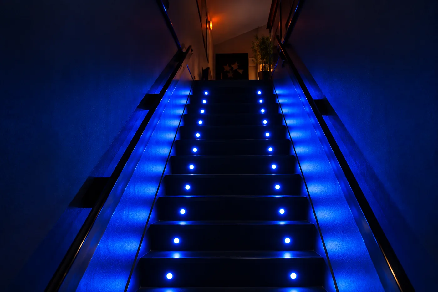L'escalier vers l'étage, Sauna Prado à La Couronne